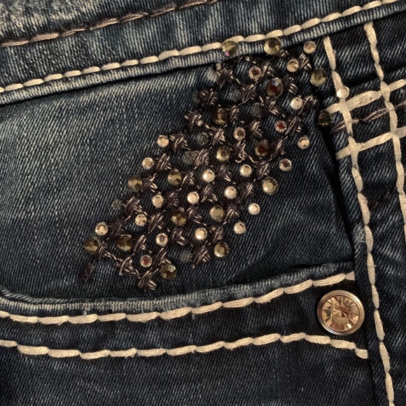 Cute Skinny Jeans - Picture 5 of 6